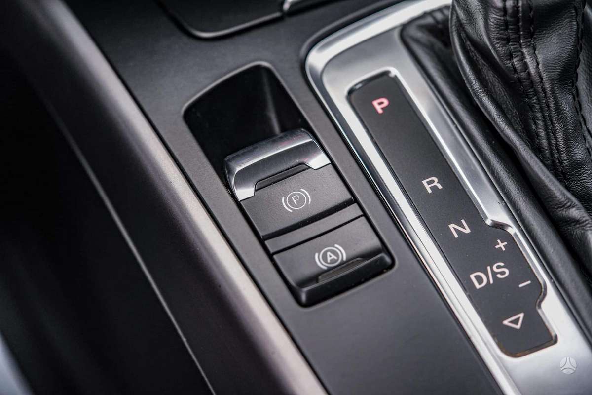 Audi A4, 2.0 l., Универсал