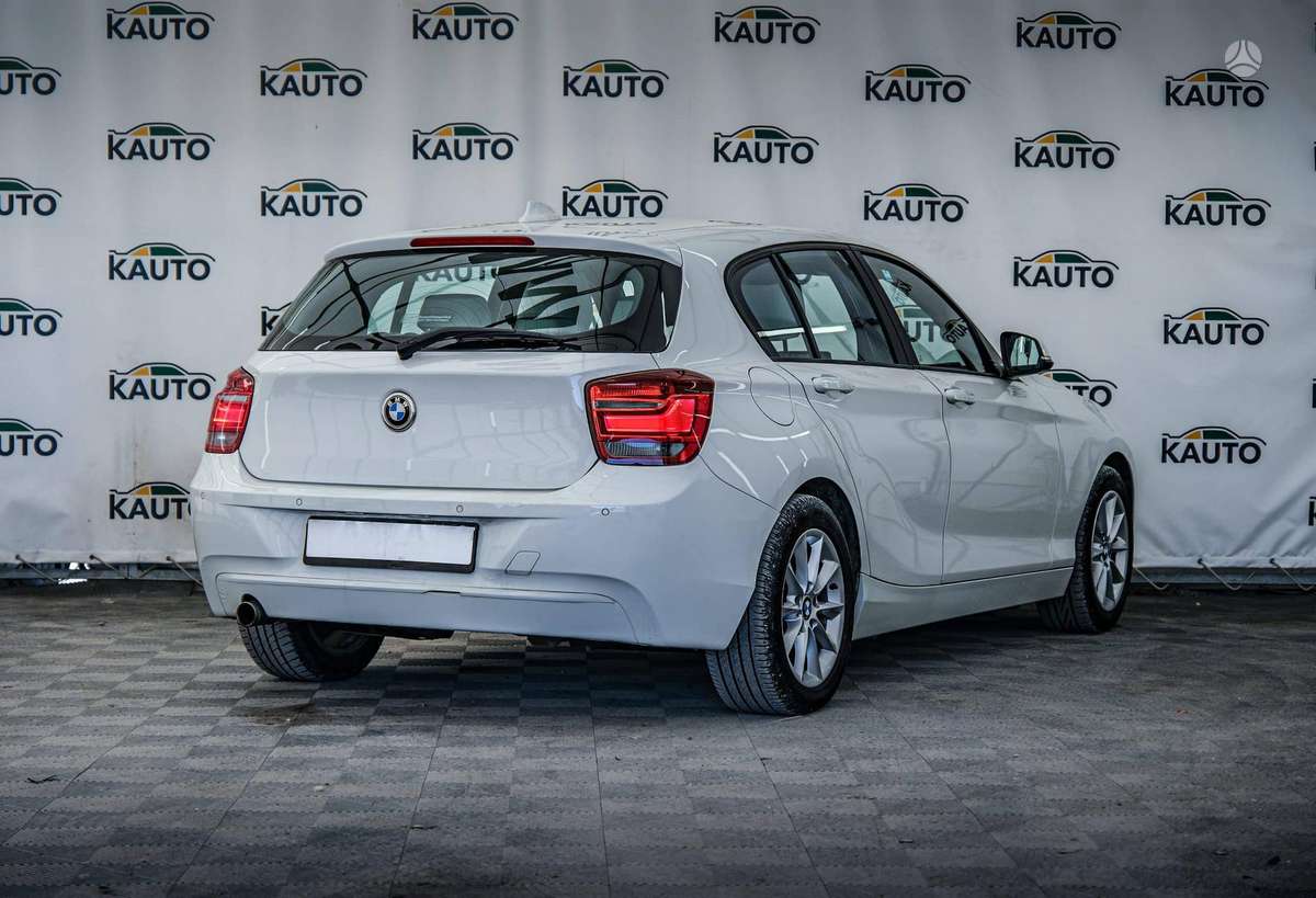BMW 116, 1.6 l., Хэтчбек