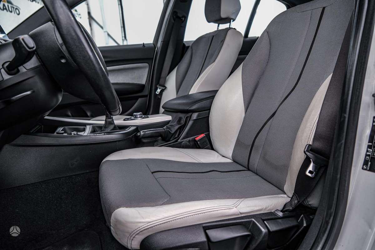 BMW 116, 1.6 l., hatchback