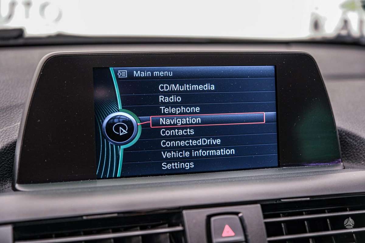 BMW 116, 1.6 l., hatchback