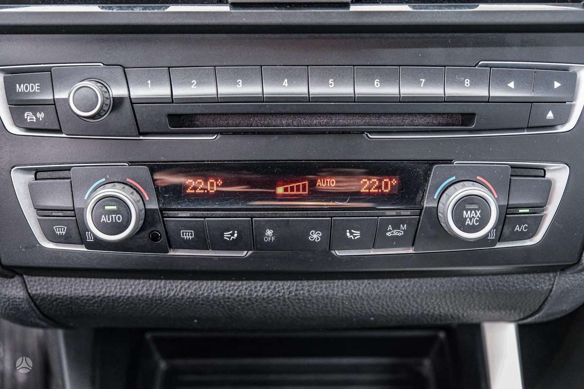BMW 116, 1.6 l., hatchback