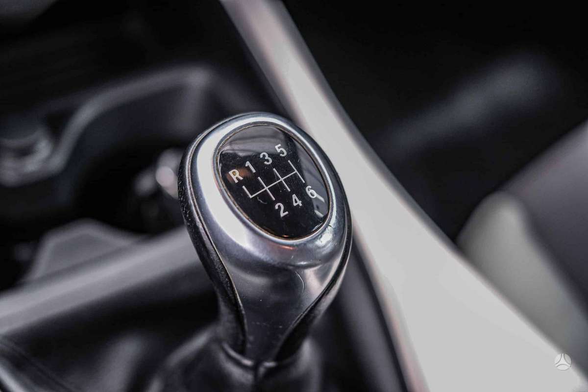 BMW 116, 1.6 l., hatchback