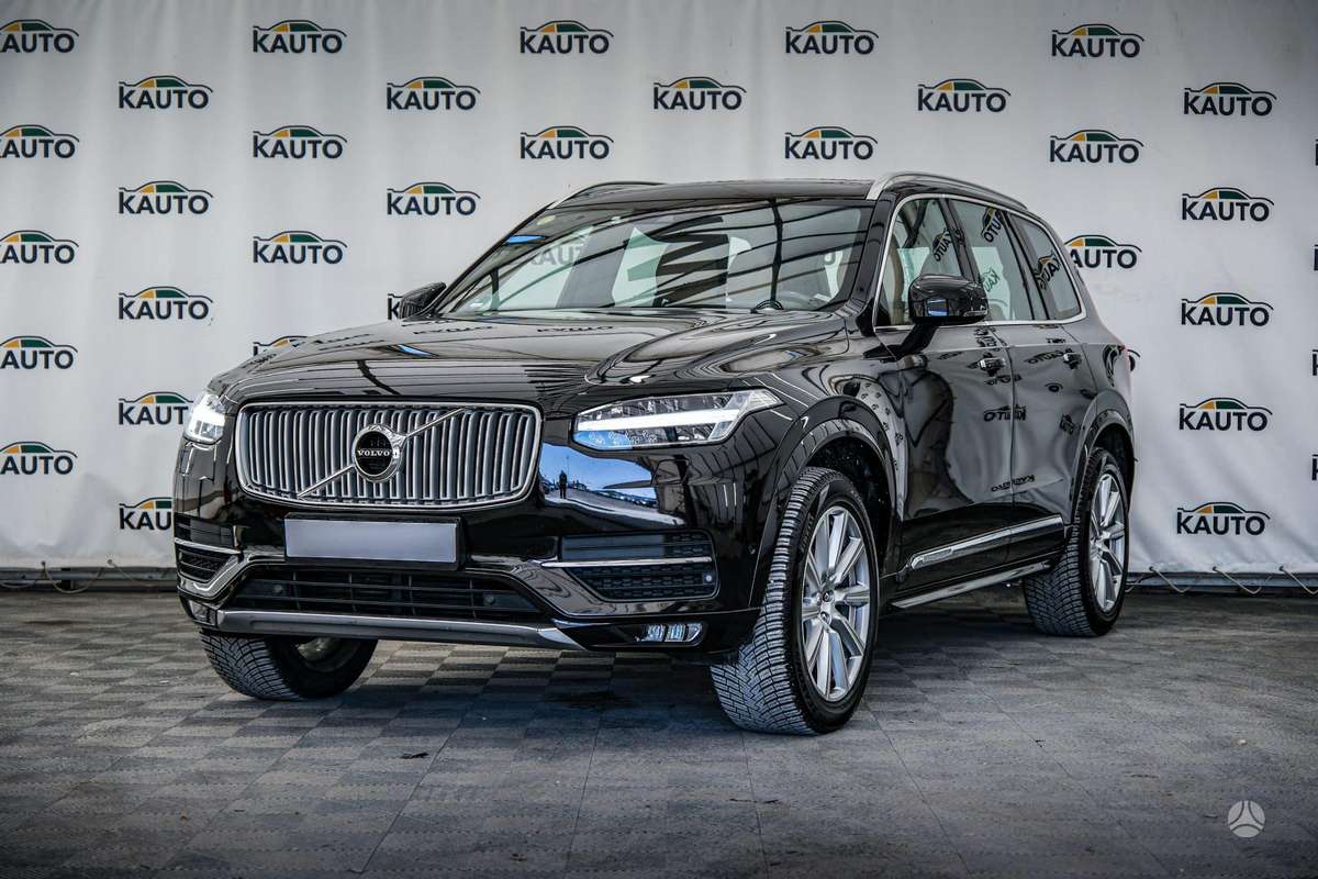 Volvo XC90 - 1