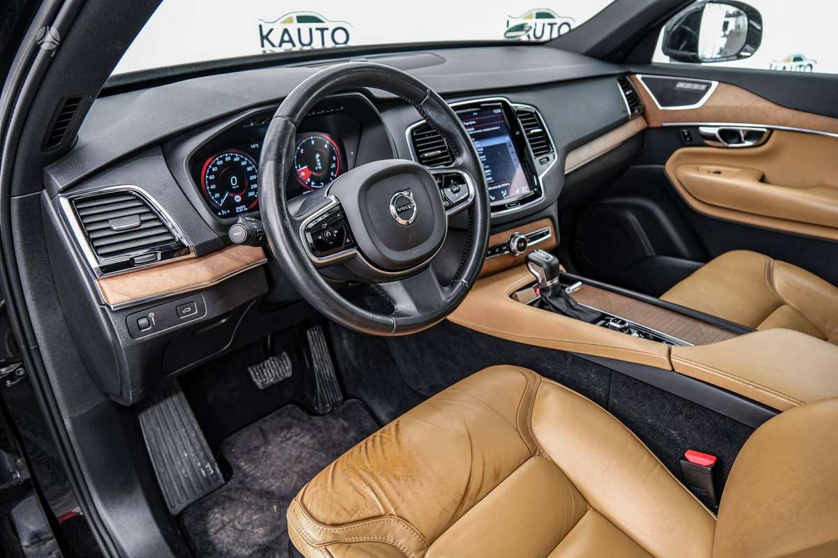 Volvo XC90 - 5