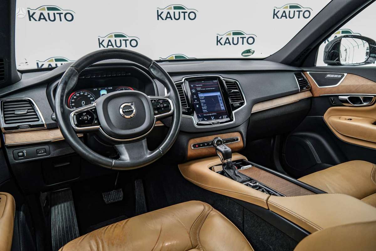 Volvo XC90 - 7