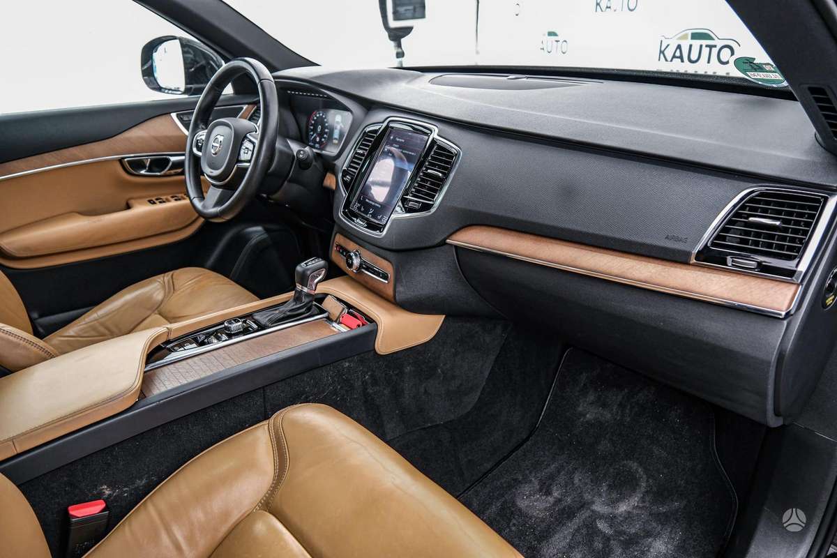 Volvo XC90 - 12