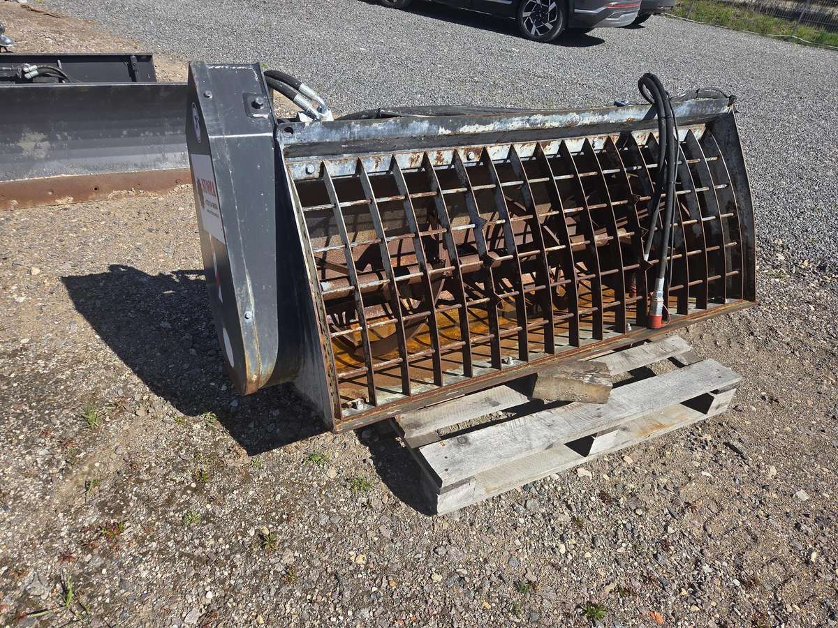 Bobcat 1800, cits