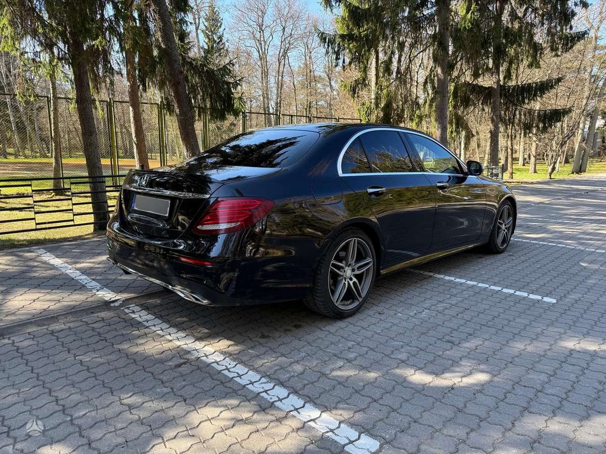 Mercedes-Benz E220, 2.0 l., Седан
