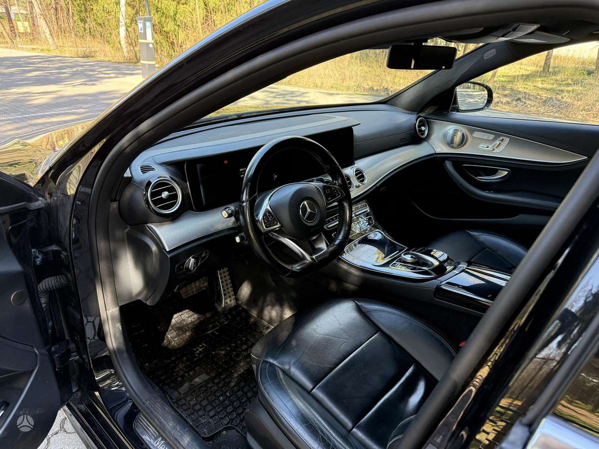 Mercedes-Benz E220, 2.0 l., Седан