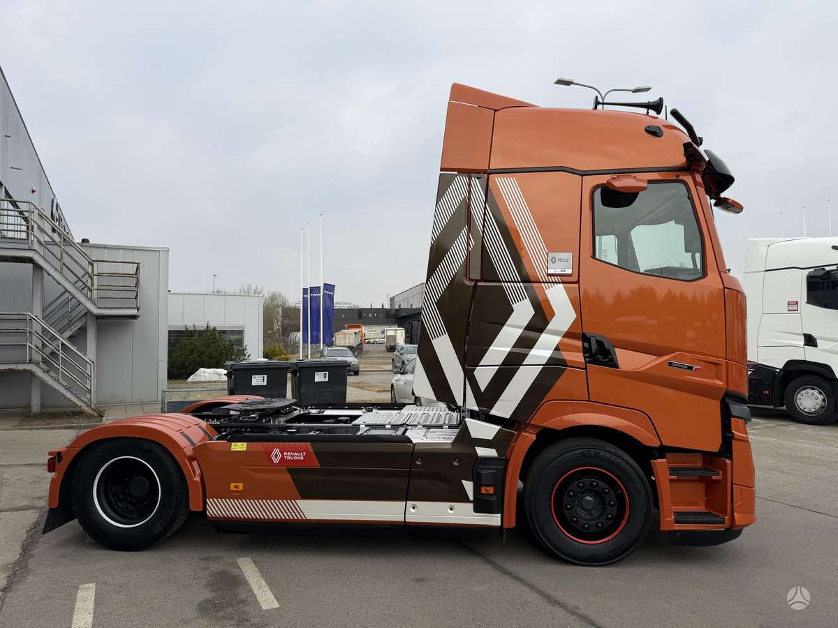 Renault T480 TC HIGH T4x2 E6, double sleeper