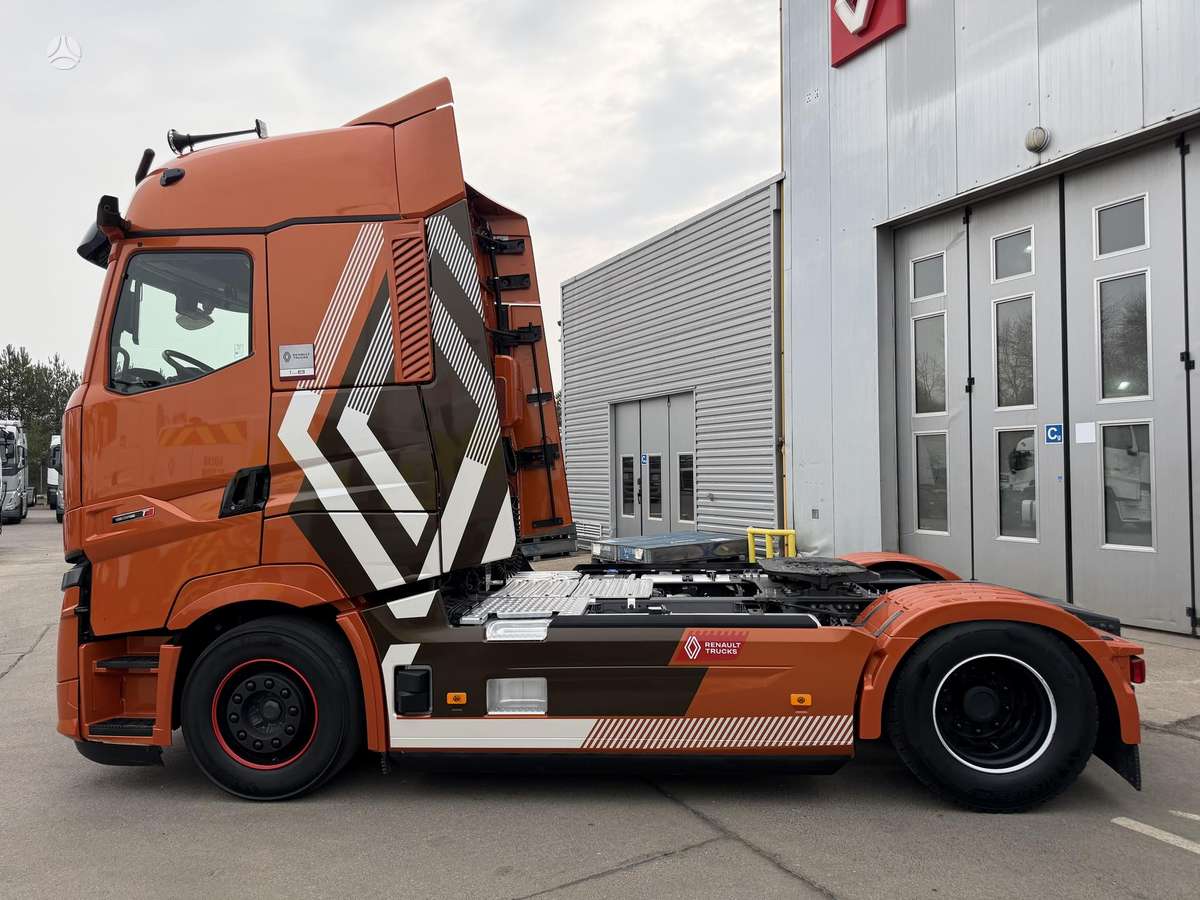 Renault T480 TC HIGH T4x2 E6, double sleeper