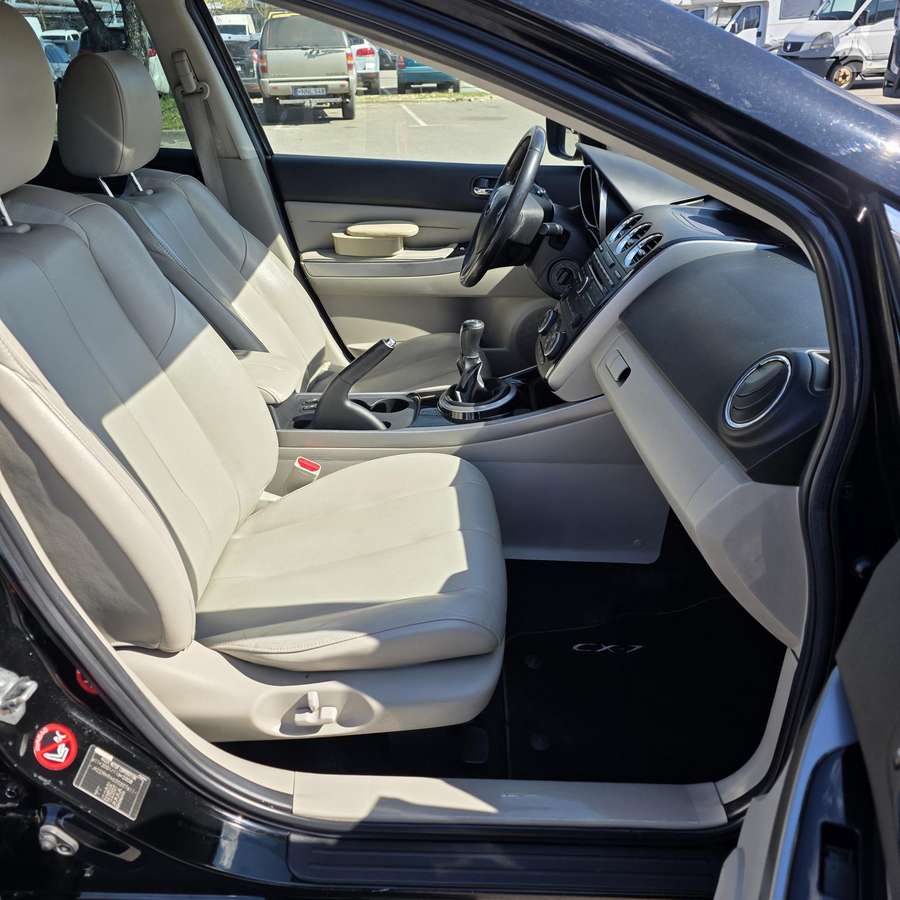Mazda CX-7, 2.2 l., Минивэн