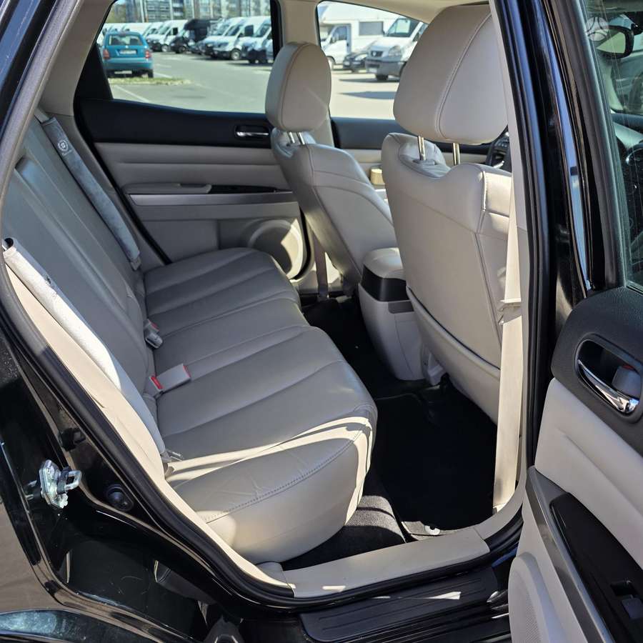 Mazda CX-7, 2.2 l., Минивэн