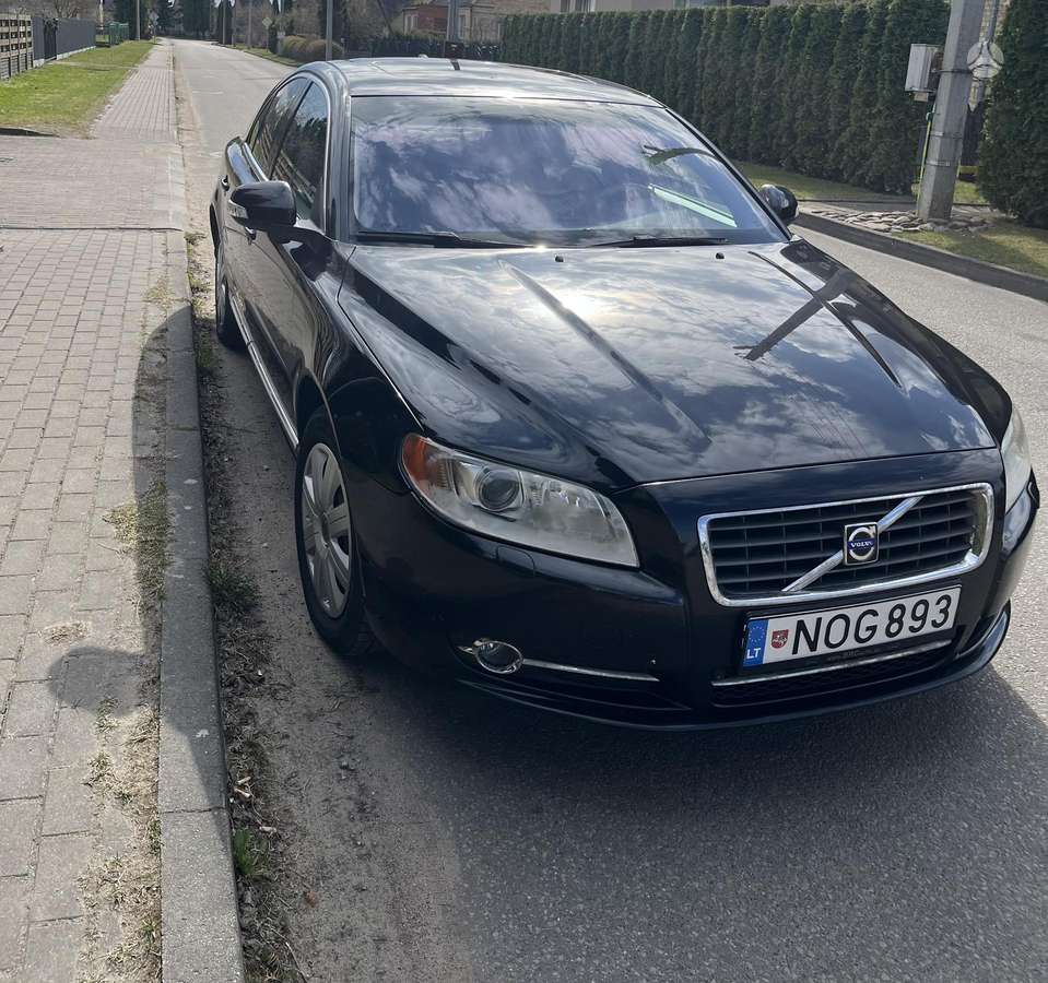 Volvo S80, 2.4 l., Седан