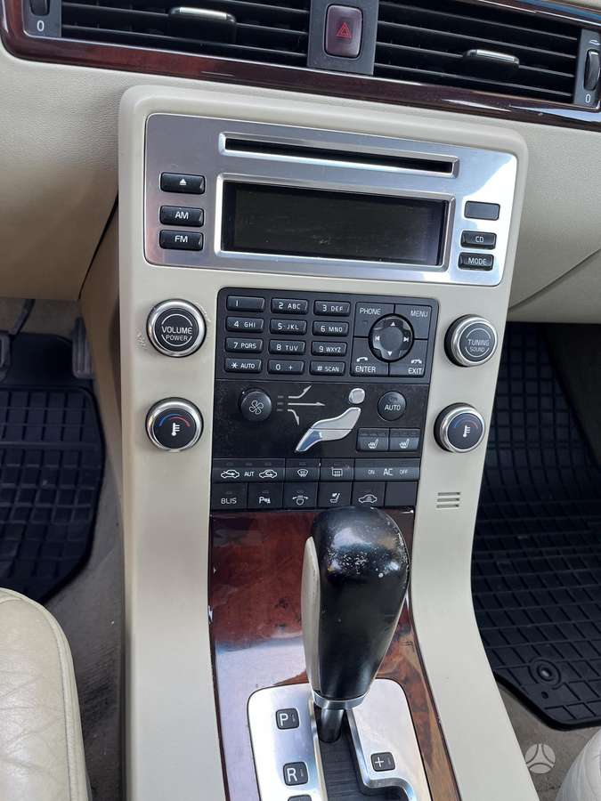 Volvo S80, 2.4 l., Седан