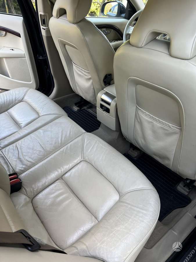 Volvo S80, 2.4 l., Седан