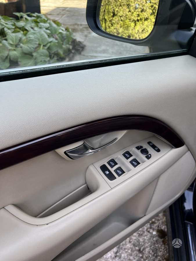 Volvo S80, 2.4 l., Седан