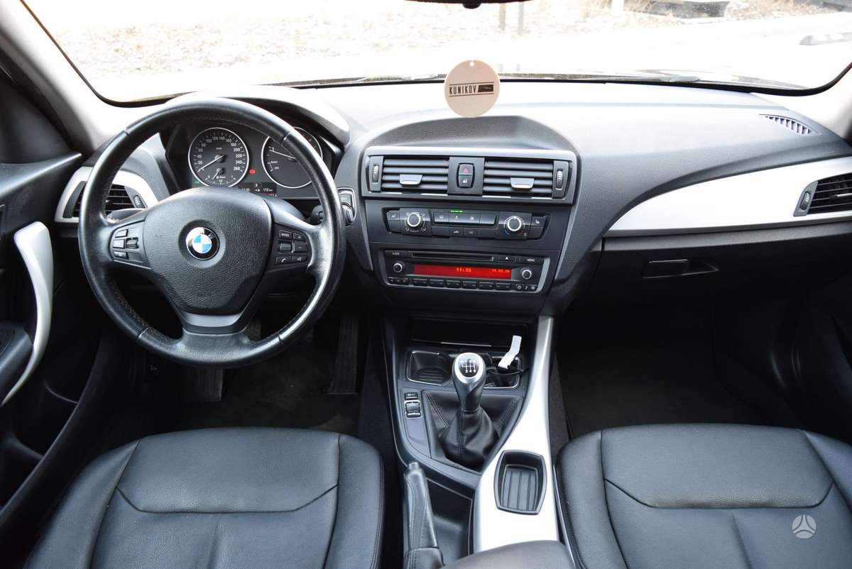 BMW 118, 2.0 l., Хэтчбек