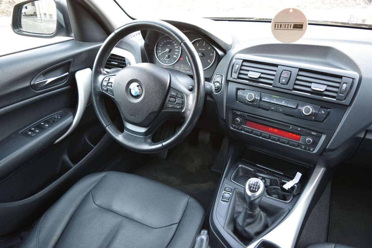 BMW 118, 2.0 l., Хэтчбек