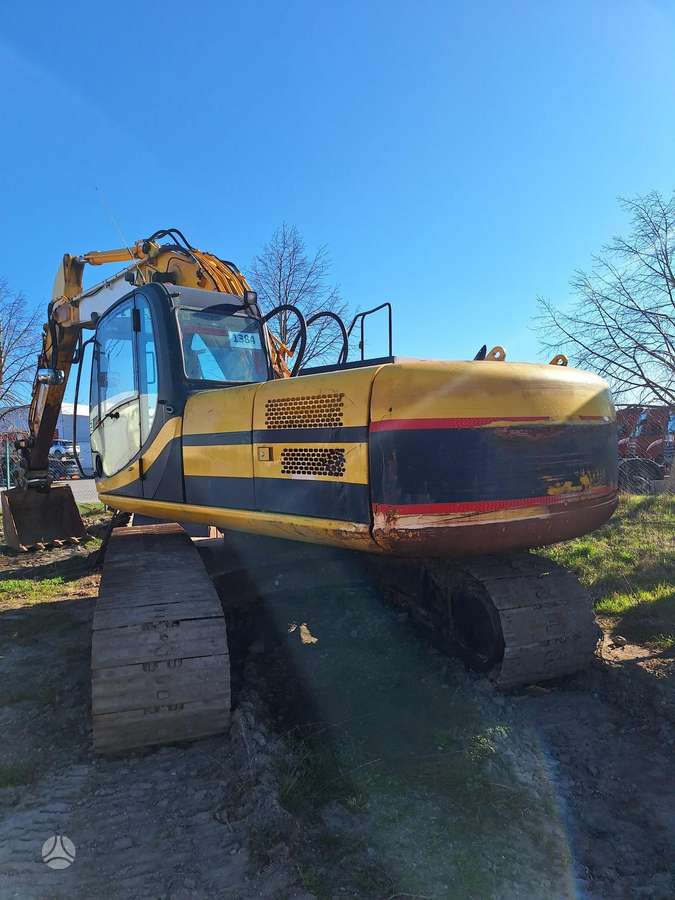 JSB JS220, экскаваторы