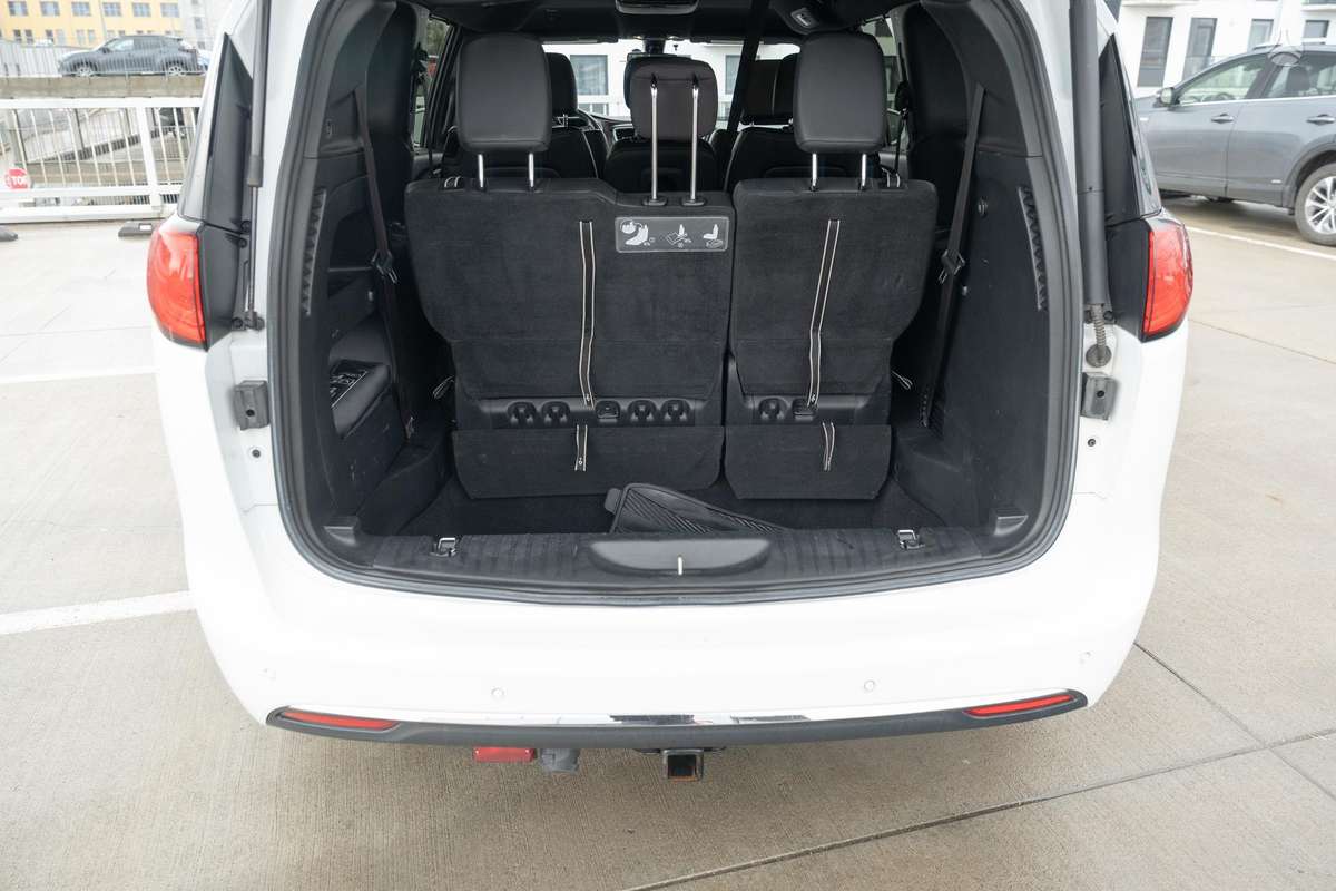 Chrysler Pacifica, 3.6 l., Минивэн
