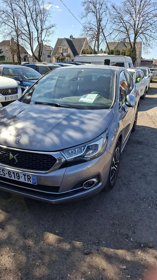 Citroen DS4, 1.2 l., hatchback