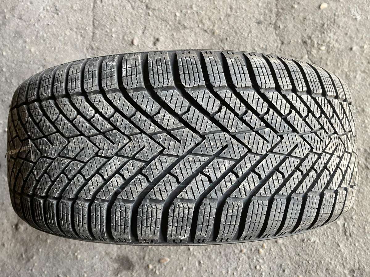 Pirelli WINTER 2 Cinturato, зимние 235/45 R18