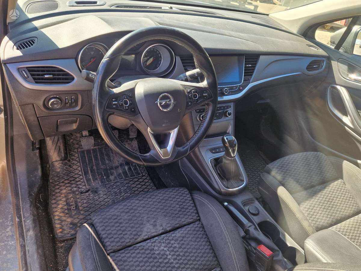 Opel Astra rezerves daļās