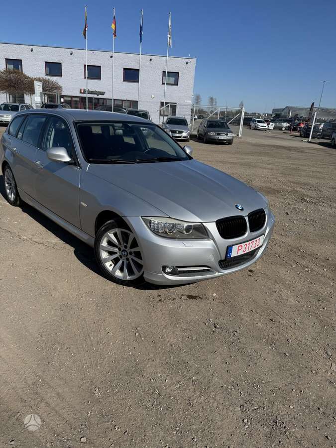 BMW 320, 2010