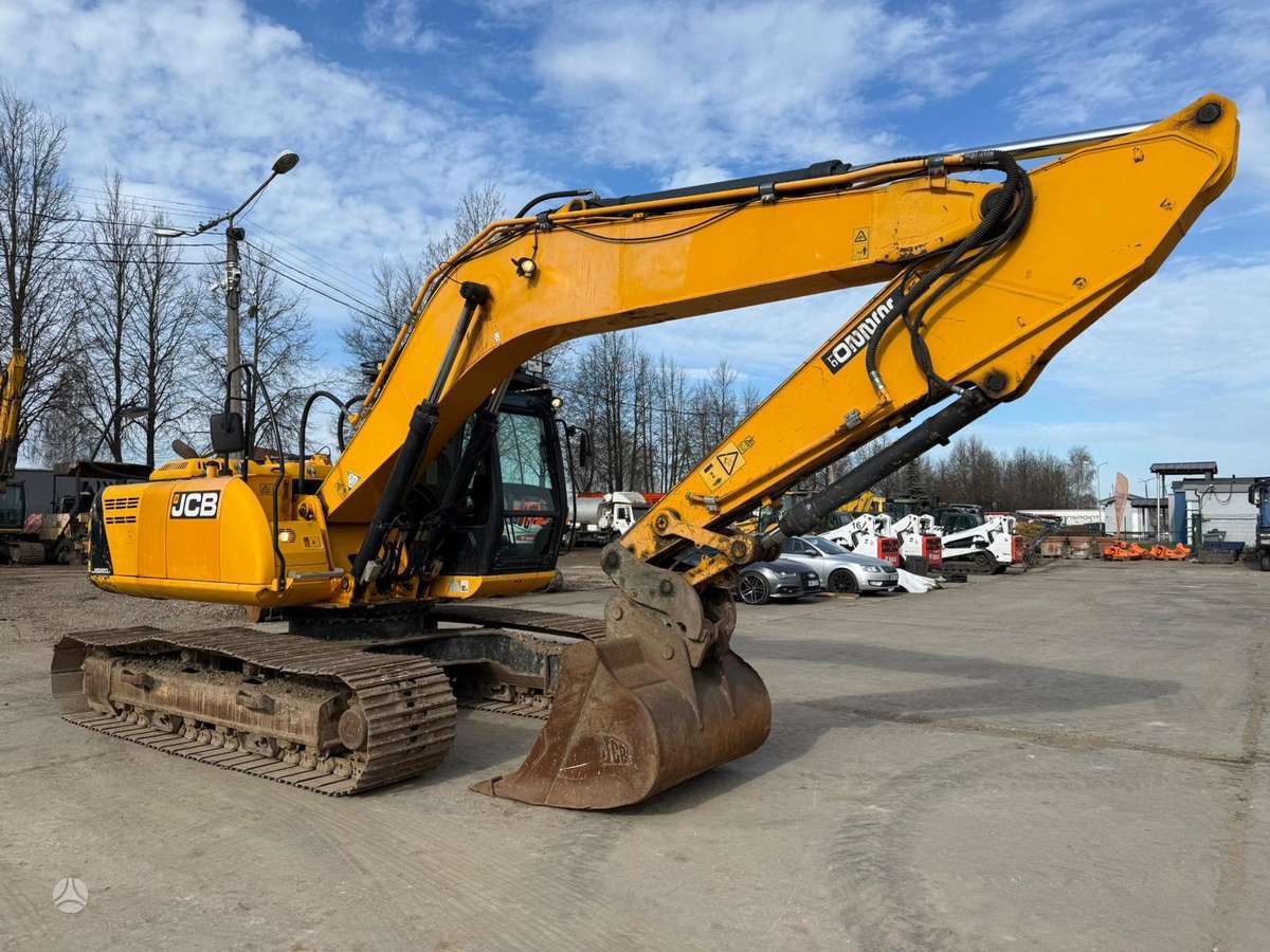 JCB JS220LC, экскаваторы