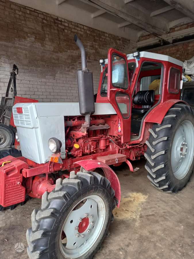 LTZ T40 AM, traktoriai