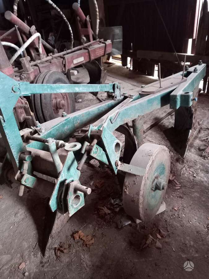 LTZ T40 AM, тракторы
