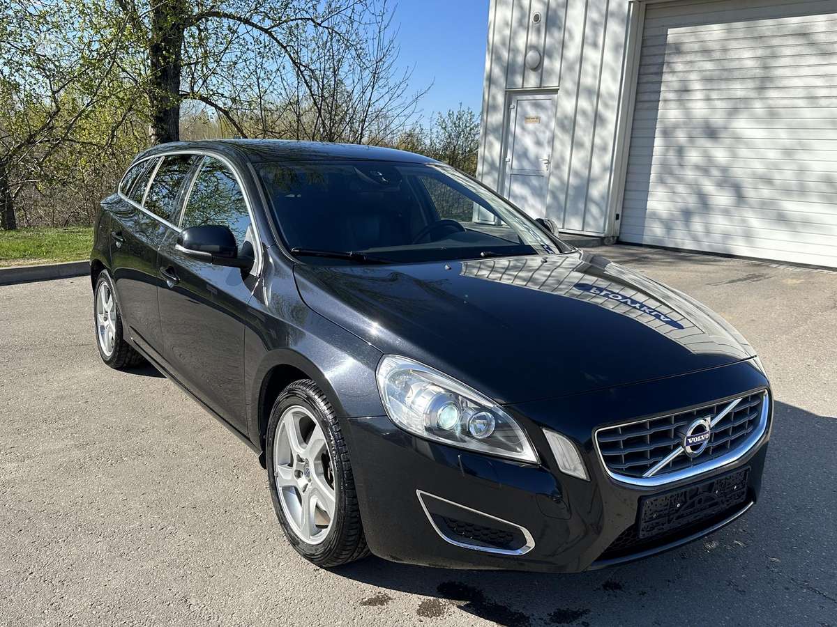 Volvo V60, 2013