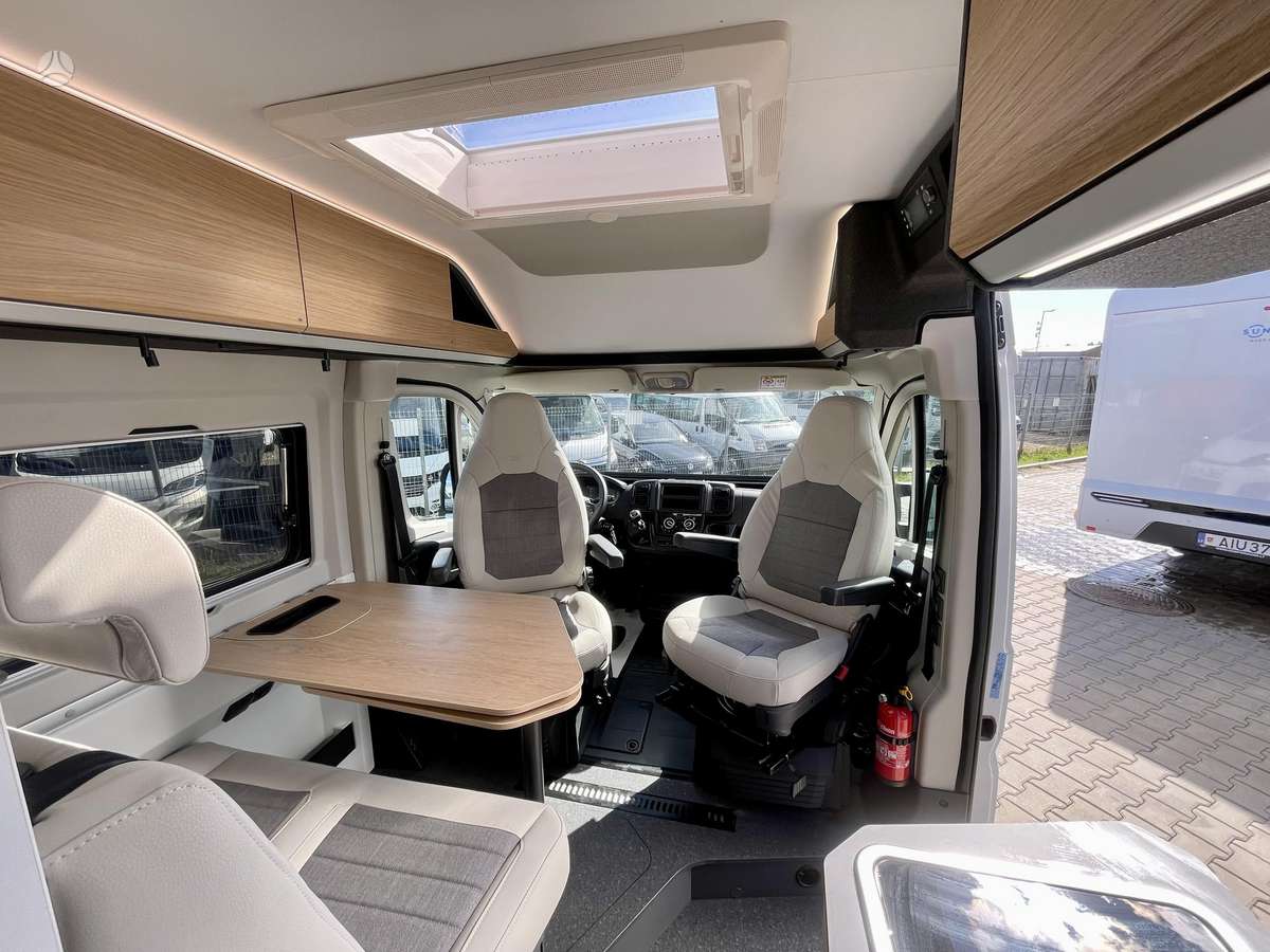 Adria Twin 600 SPB, campers