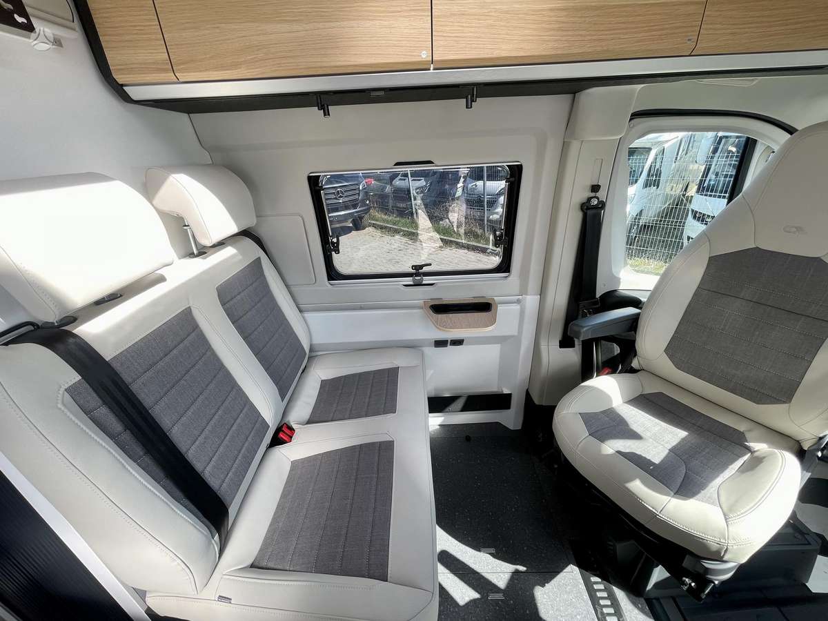 Adria Twin 600 SPB, campers