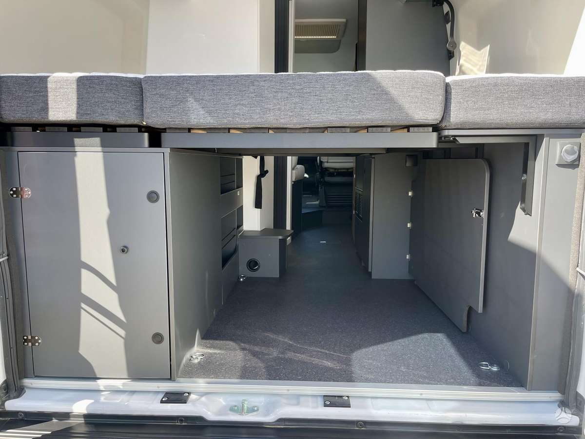 Adria Twin 600 SPB, campers