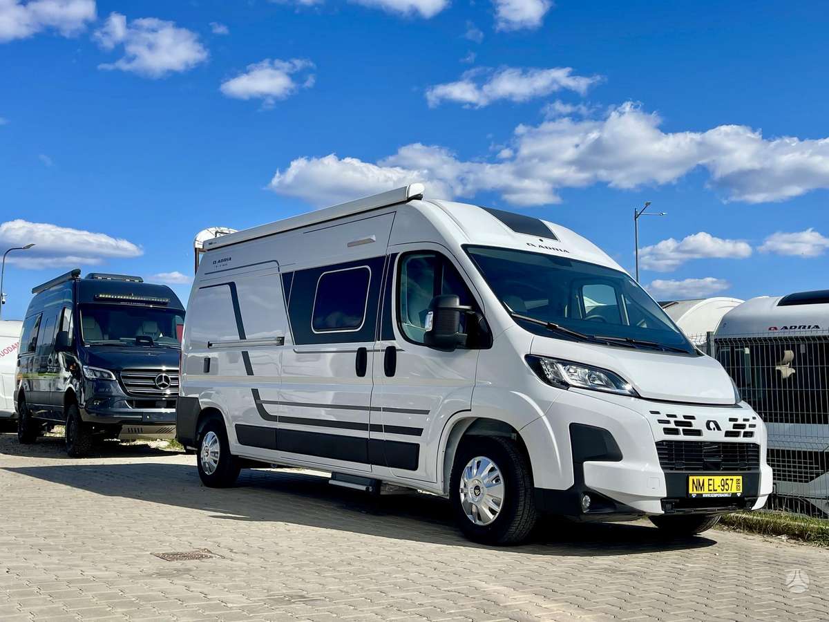 Adria Twin 600 SPB, campers