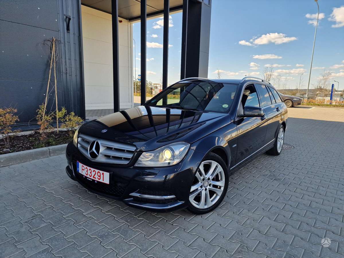 Mercedes-Benz C220, 2012