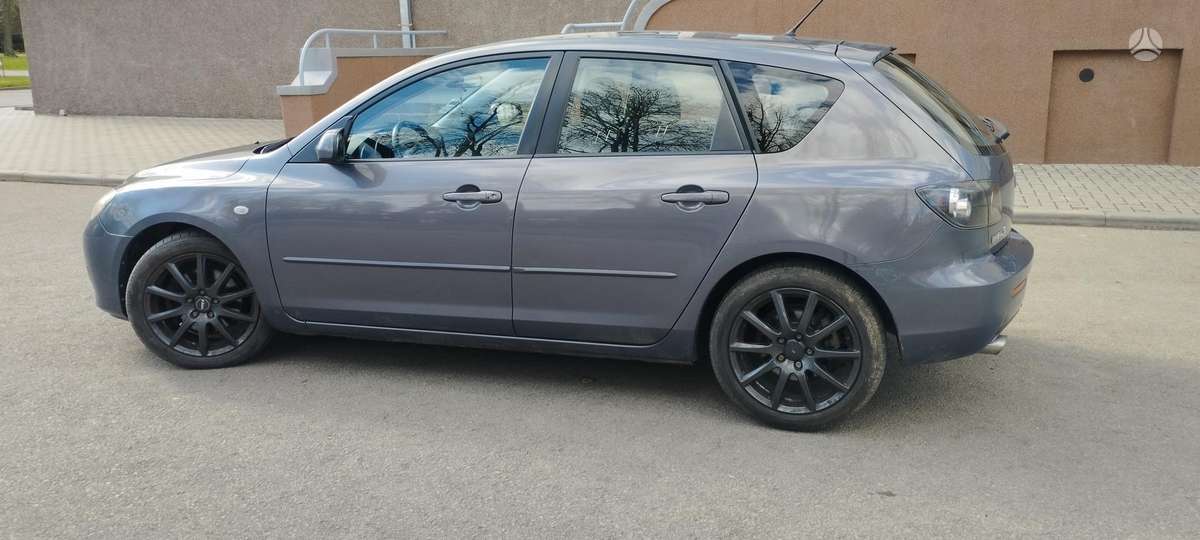 Mazda 3, 2.0 l., hatchback