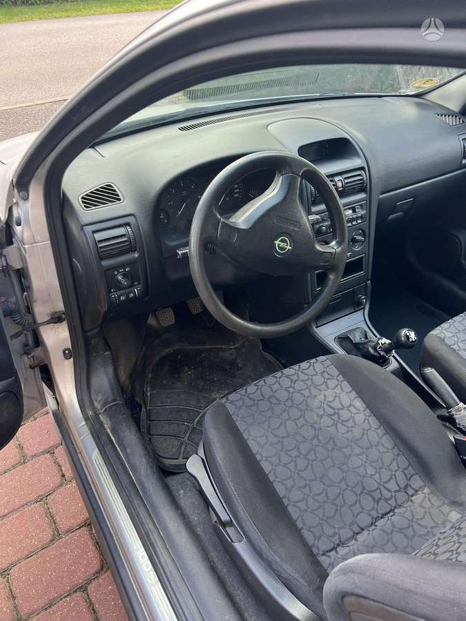 Opel Astra, 2.0 l., hatchback