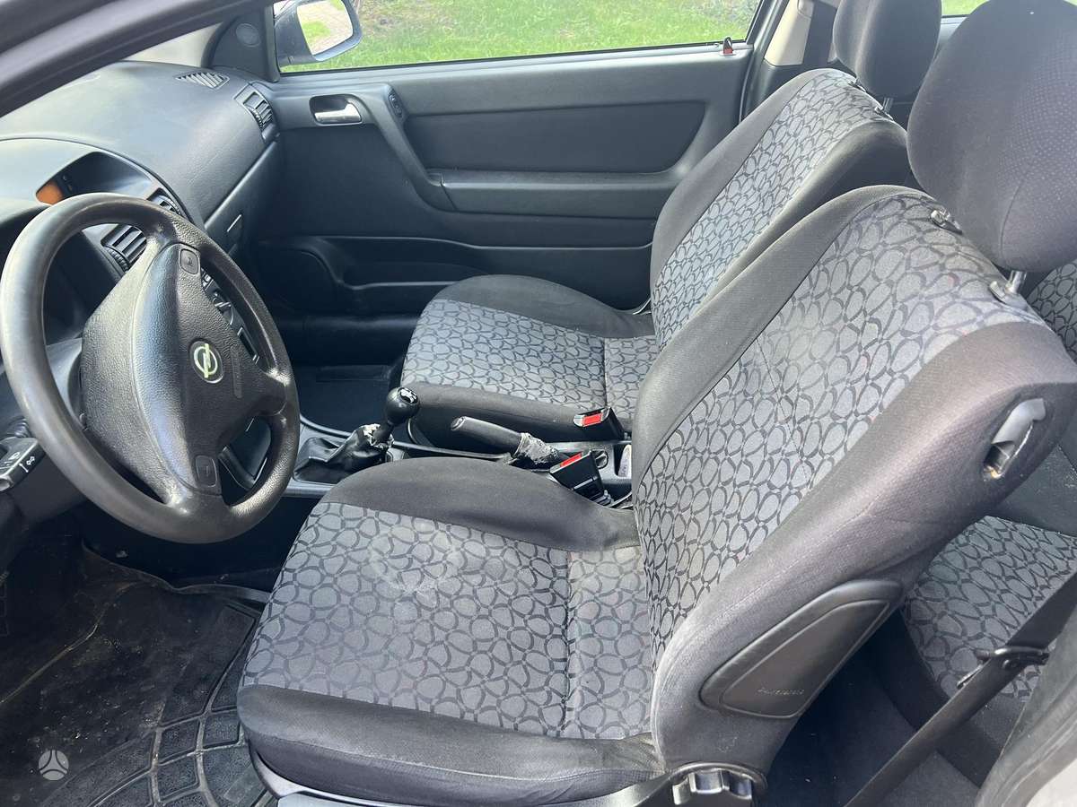 Opel Astra, 2.0 l., hatchback