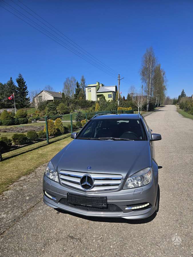 Mercedes-Benz C220, 2011