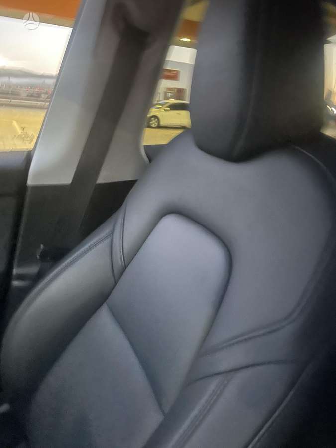 Tesla Model Y, 81 кВт·ч, Минивэн