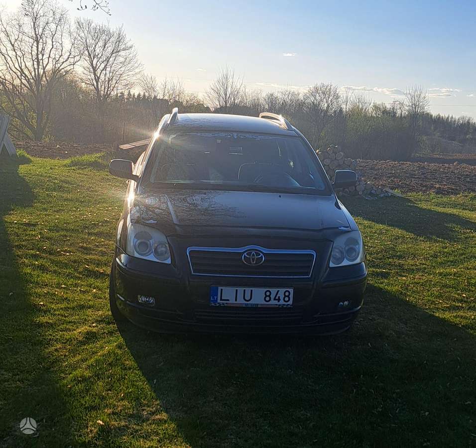 Toyota Avensis, 2005