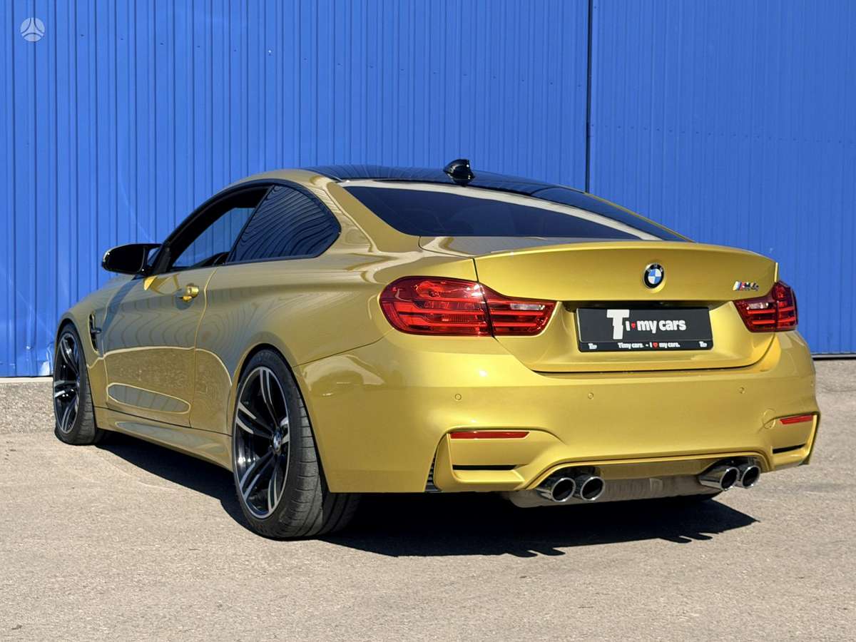 BMW M4, 3.0 l., coupe