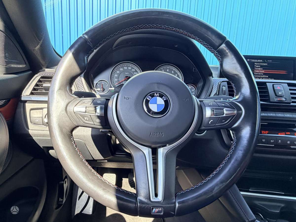BMW M4, 3.0 l., coupe
