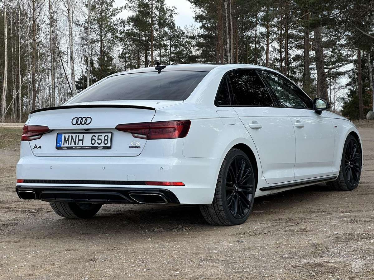 Audi A4, 2.0 l., Седан