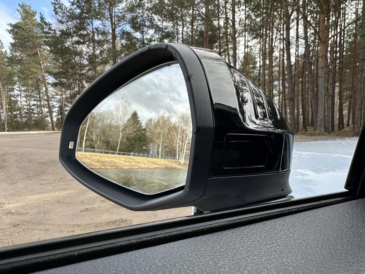 Audi A4, 2.0 l., Седан