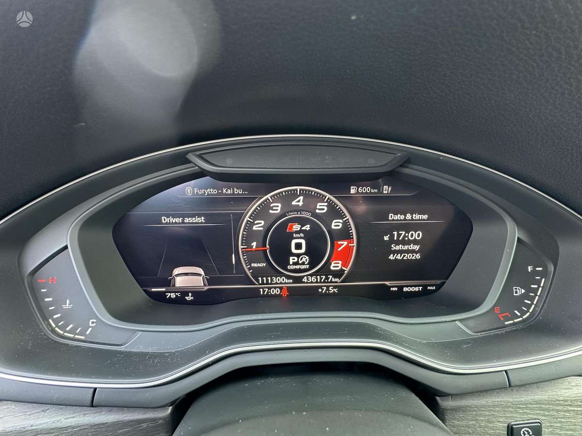 Audi A4, 2.0 l., Седан