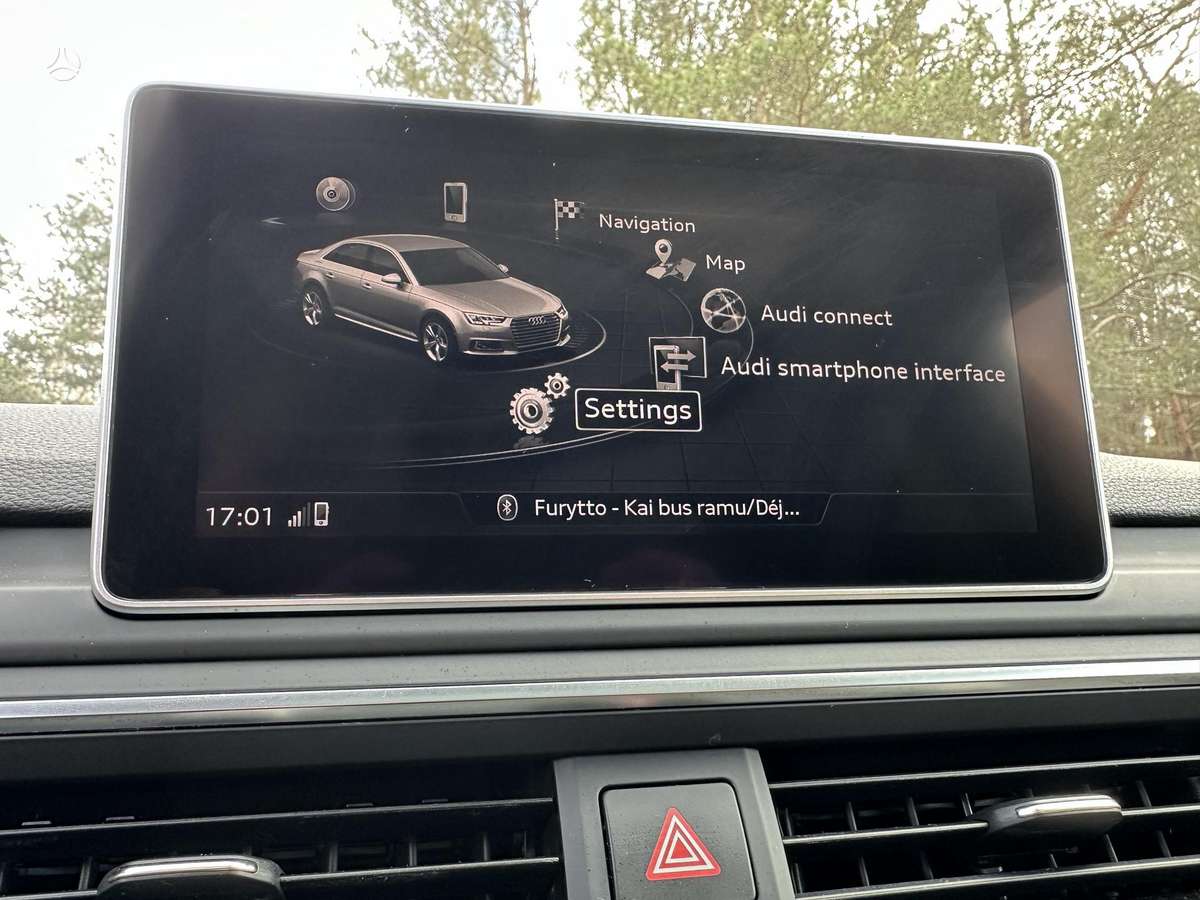 Audi A4, 2.0 l., Седан